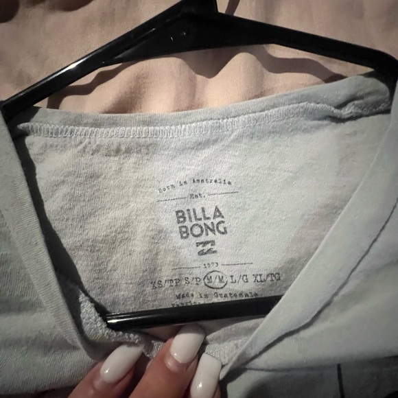 Beachy Tees! Many different shirts, different sizes! - Picture 5 of 16